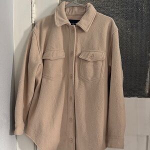 Cozy Women's Teddy Jacket in Tan